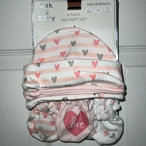 Newborn Hats and Mittens Set - NWT
